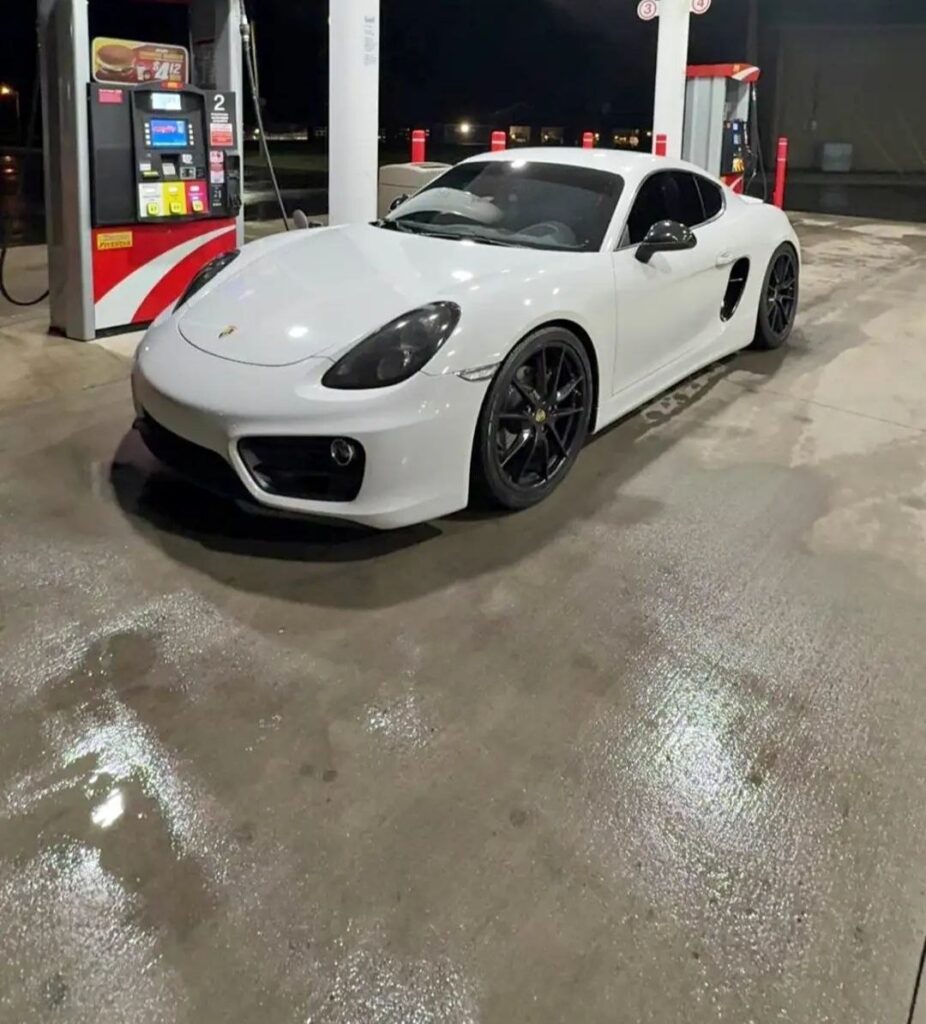 2016 Porshe 718 Cayman