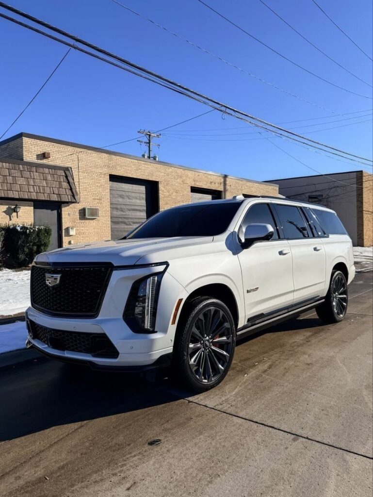2025 Cadillac Escalade ESV V